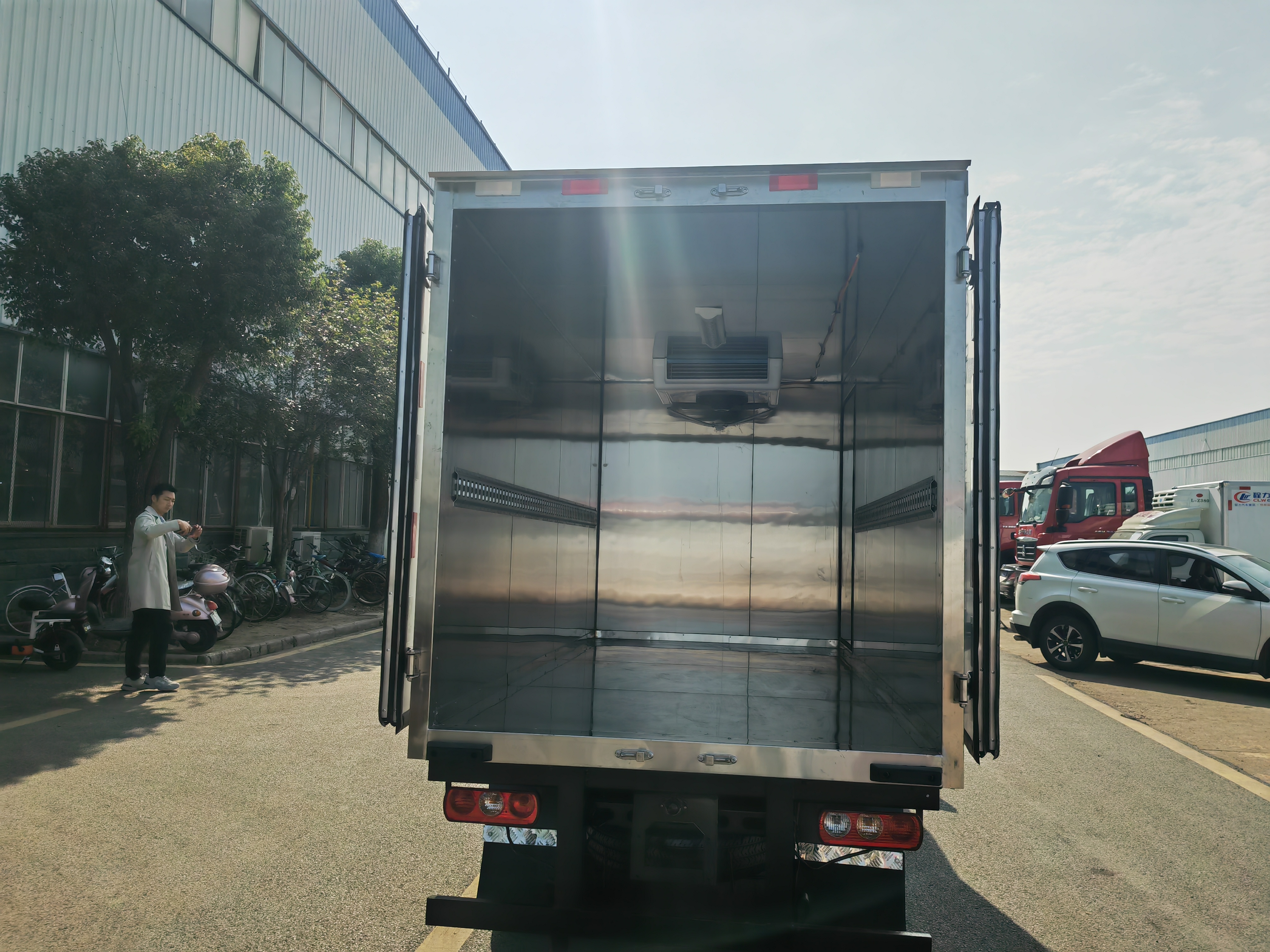 ����Ծ��-S80ҽ�Ʒ���ת�˳�