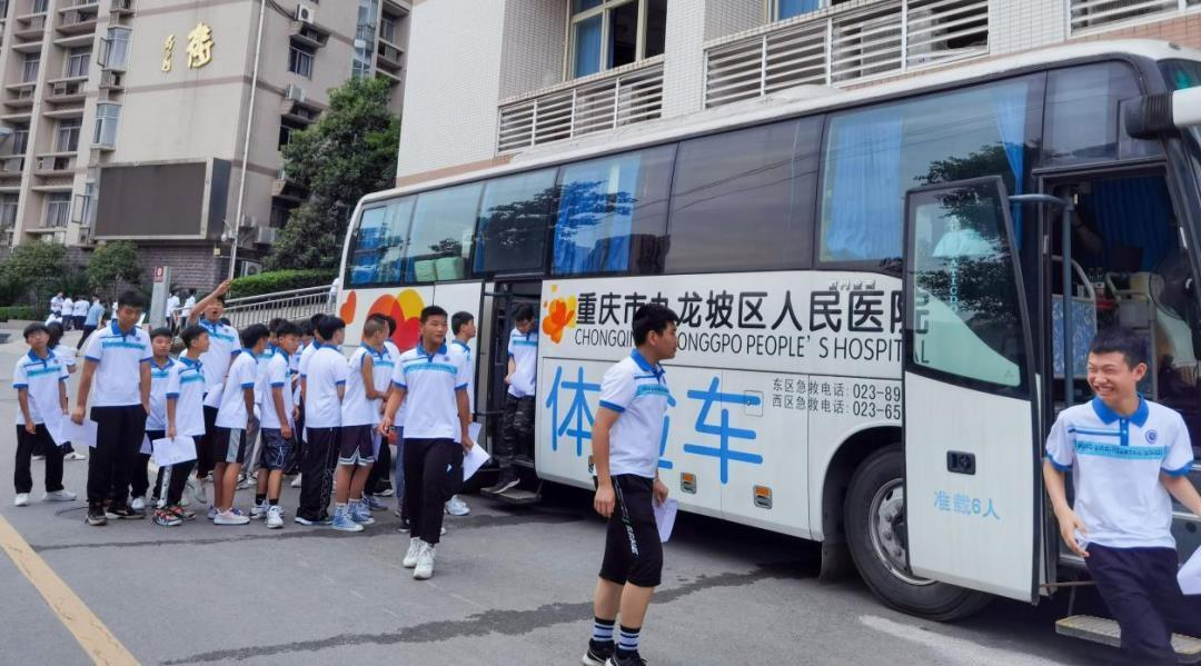 8.2��DR ��쳵